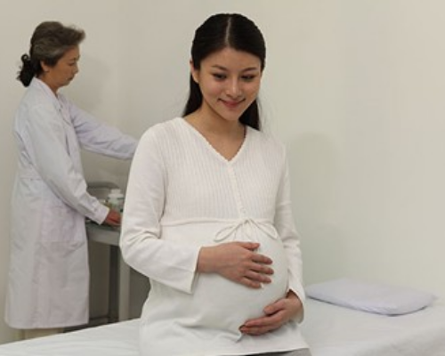 香港验血前一天同房影响结果吗,不孕不育女性月经不调还能排卵么